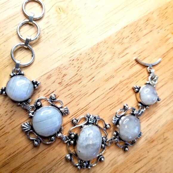 Moonstone Vintage Silver Bracelet - Picture 7 of 13